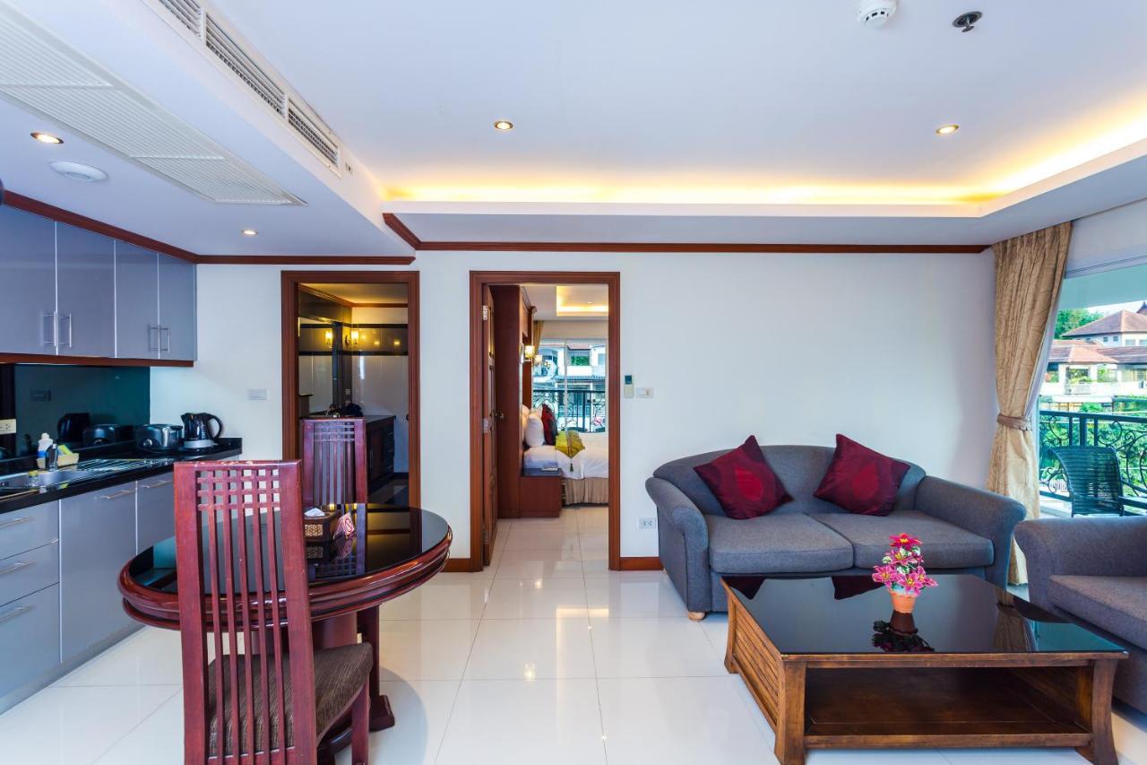 Tara Court Hotel Pattaya Buitenkant foto