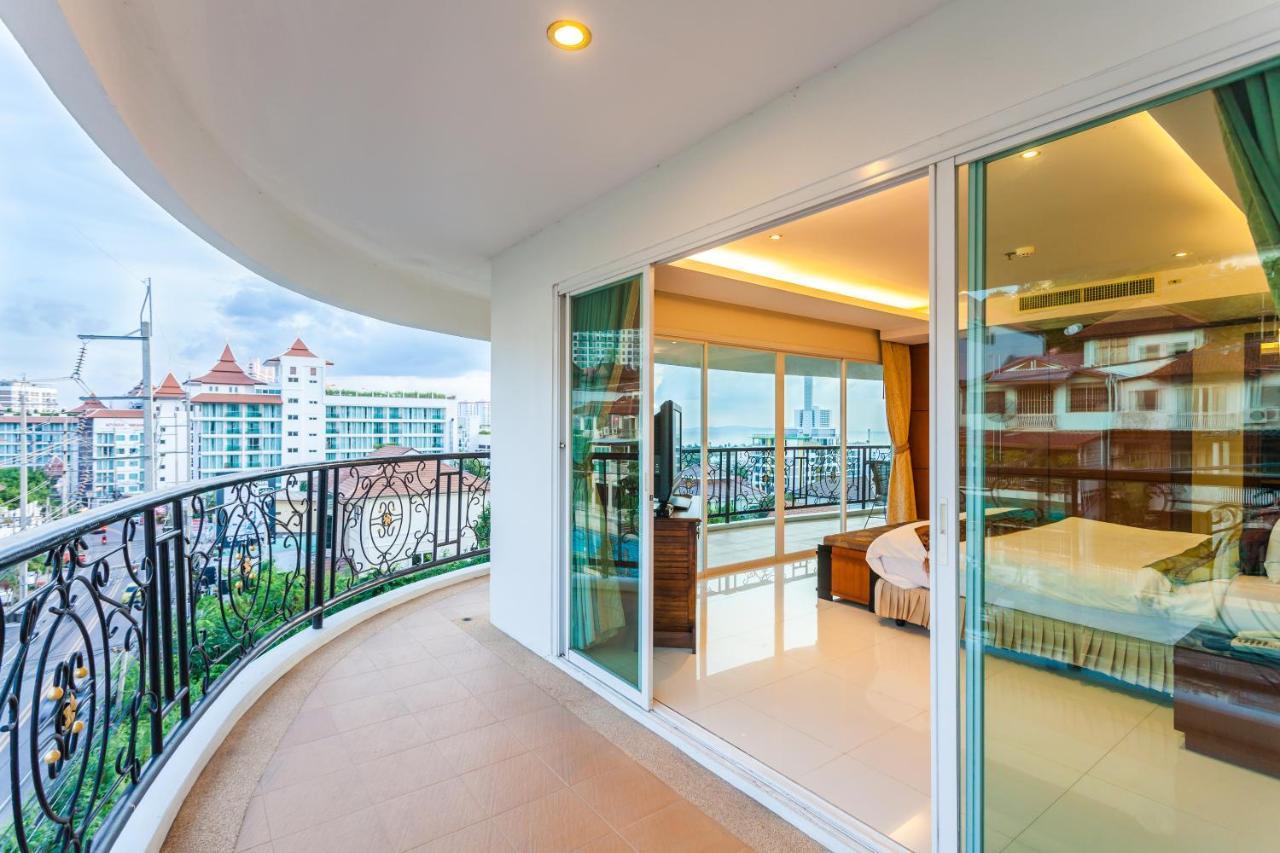 Tara Court Hotel Pattaya Buitenkant foto