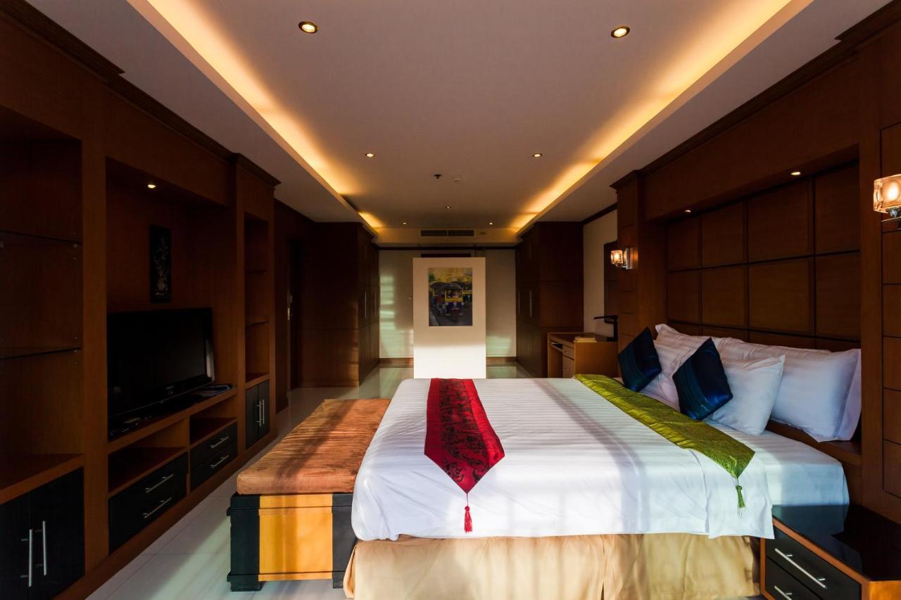 Tara Court Hotel Pattaya Buitenkant foto